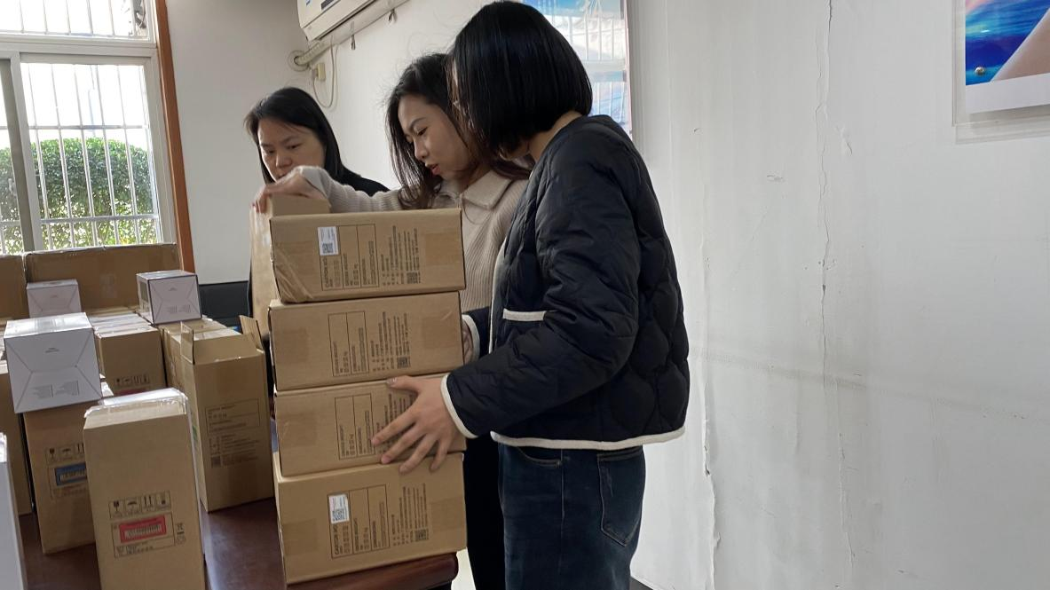 錢(qián)江商城心系員工發(fā)放婦女節(jié)暖心福利