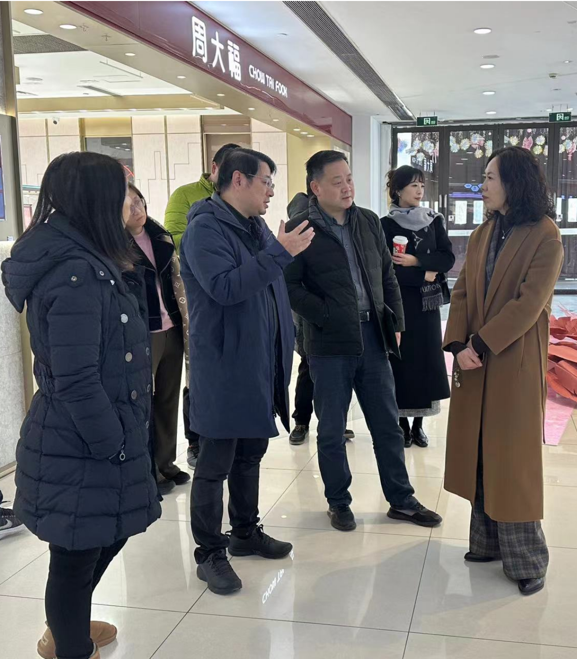 市政府辦公廳周振華等領導一行蒞臨水晶城調研