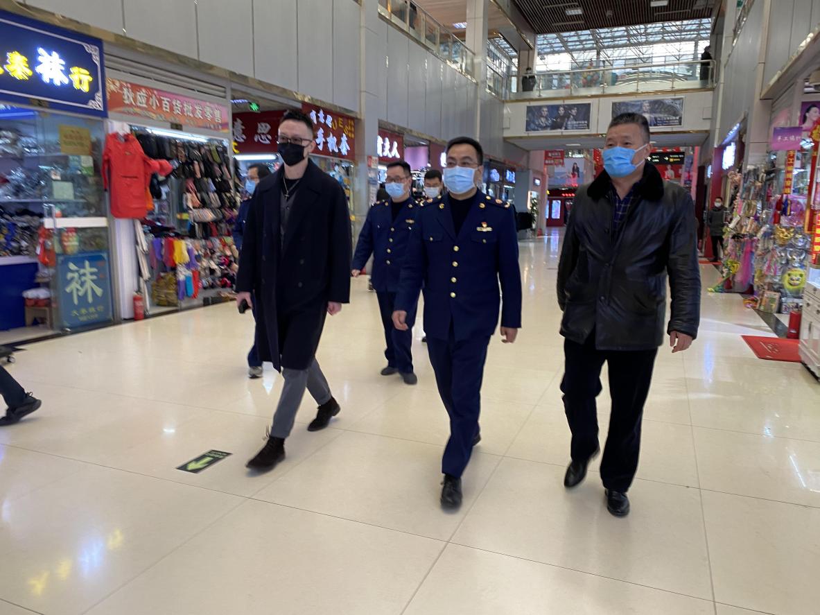 拱墅區市場監管局黨委書記、局長趙斌蒞臨錢江商城 檢查疫情防控工作