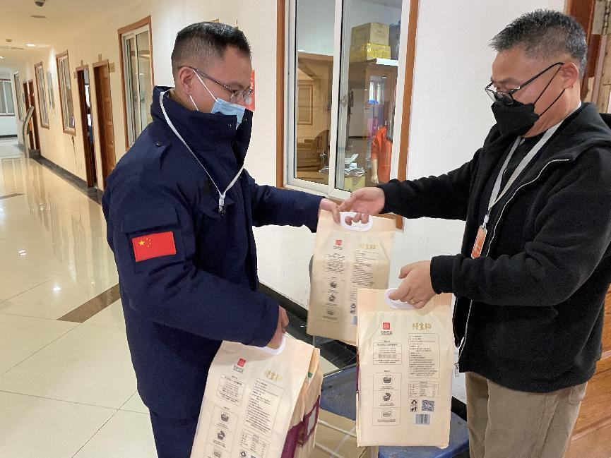 人間煙火處，年味漸濃時——錢江商城發年貨啦！