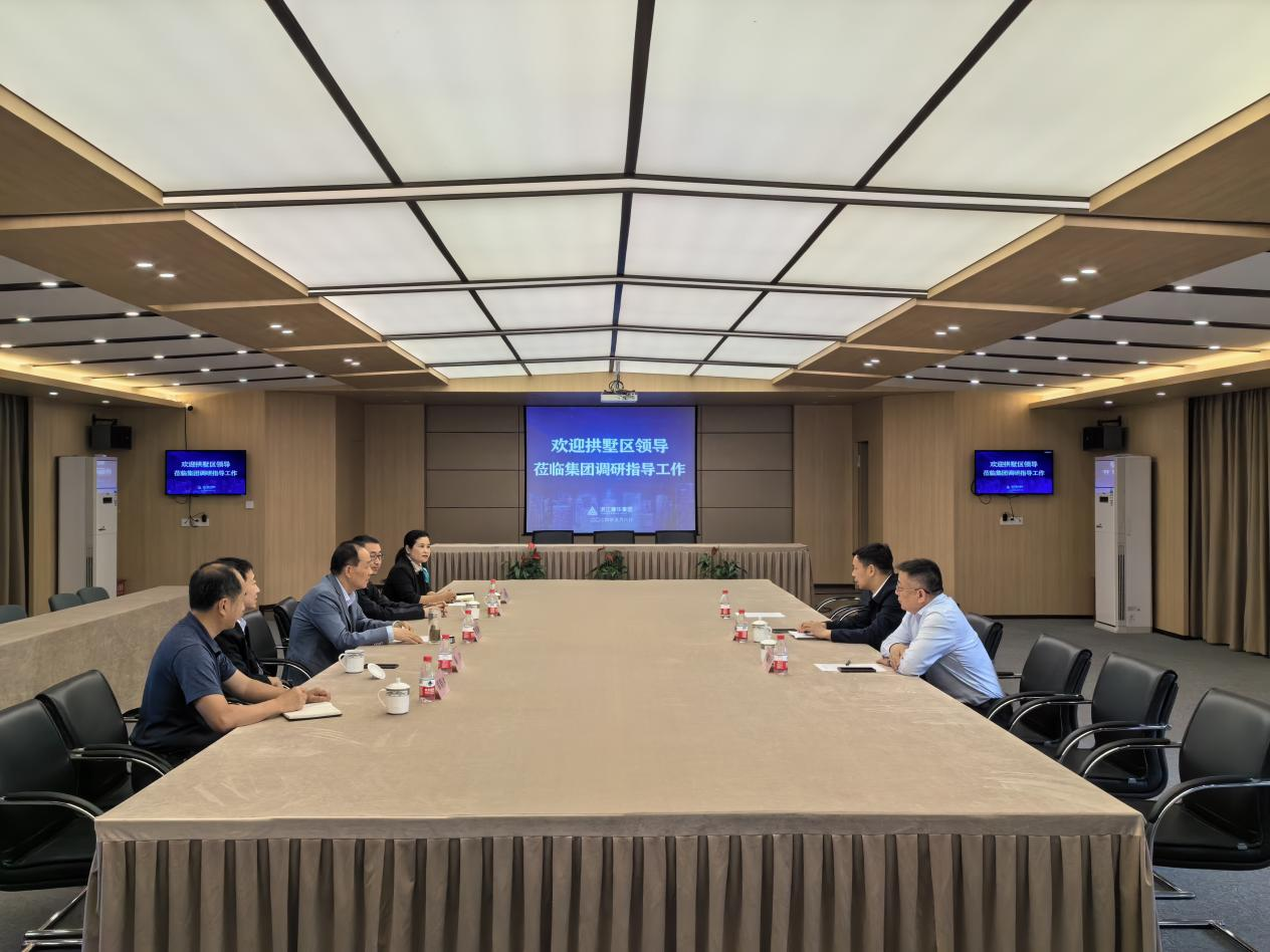 拱墅區(qū)區(qū)長(zhǎng)敖煜新調(diào)研浙江建華集團(tuán)，鼓勵(lì)龍頭企業(yè)持續(xù)發(fā)揮引領(lǐng)作用