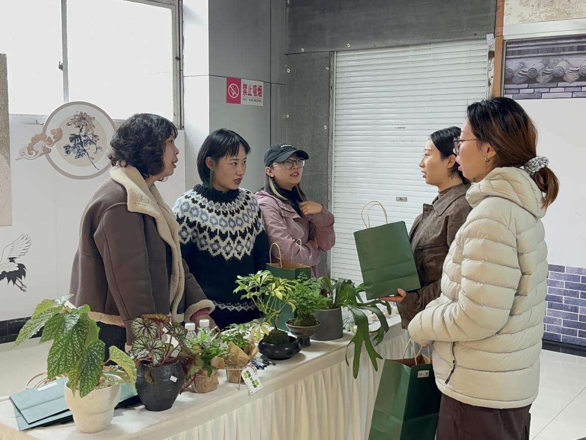 錢江商城舉辦綠植養護學習交流會共赴春日“植”愈之約